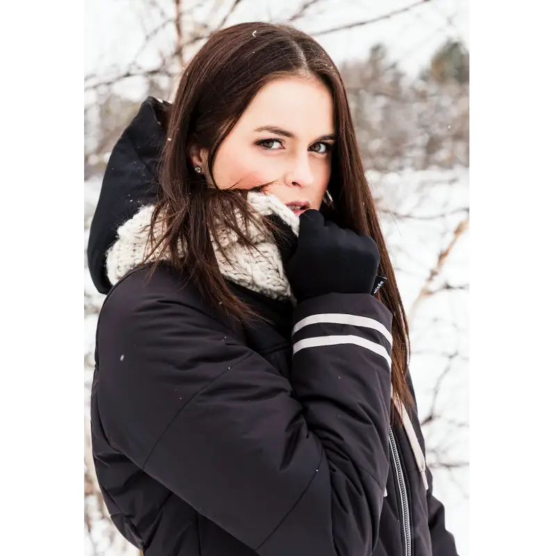 Our model wears the UNIVERSITY winter jacket black-44694