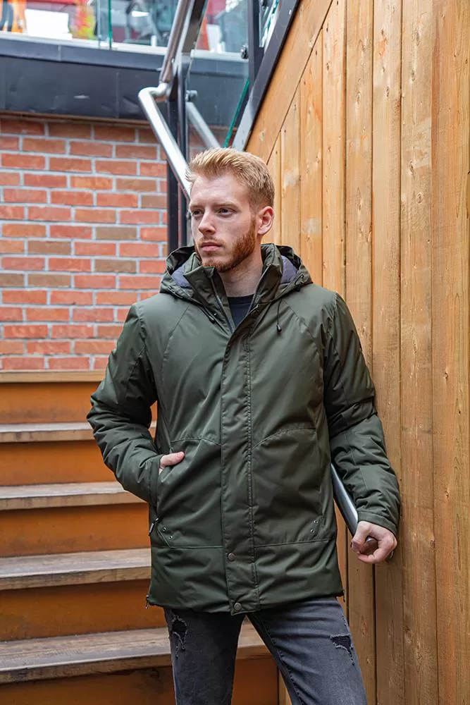 Model wearing the men's winter jacket ZONE algae from the front - 43720